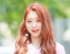 Yoo Yeon-jung (I.O.I)